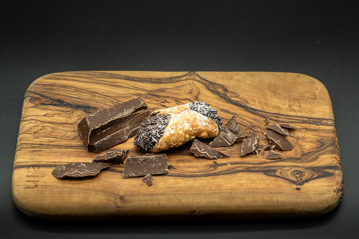Cannoli I Gefüllte Gebäckrollen Vollmilchschokolade