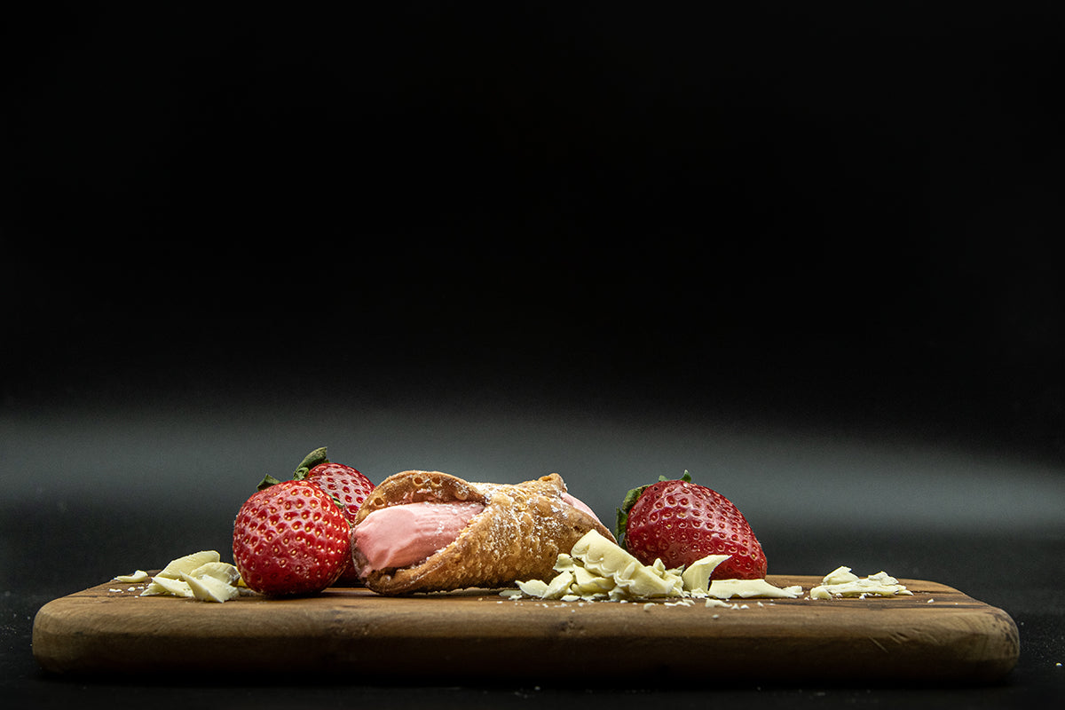 Cannoli I Gefüllte Gebäckrollen