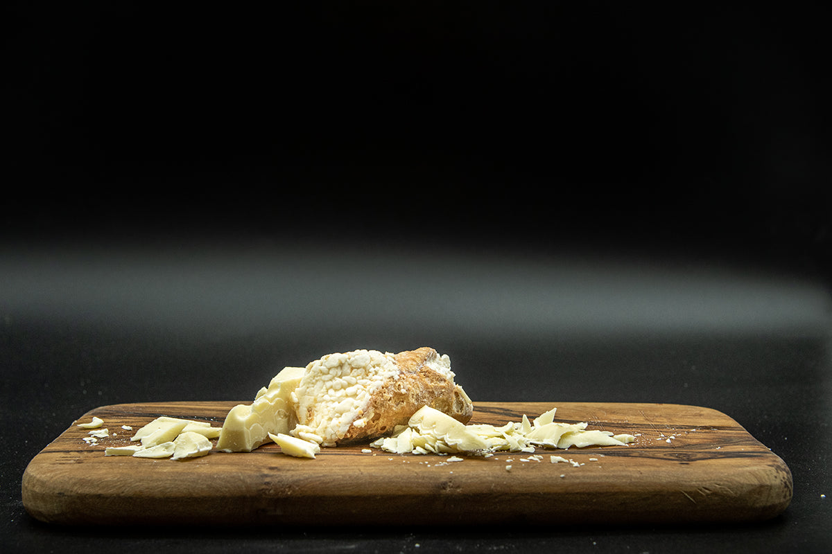 Cannoli I Gefüllte Gebäckrollen weisse Schokolade