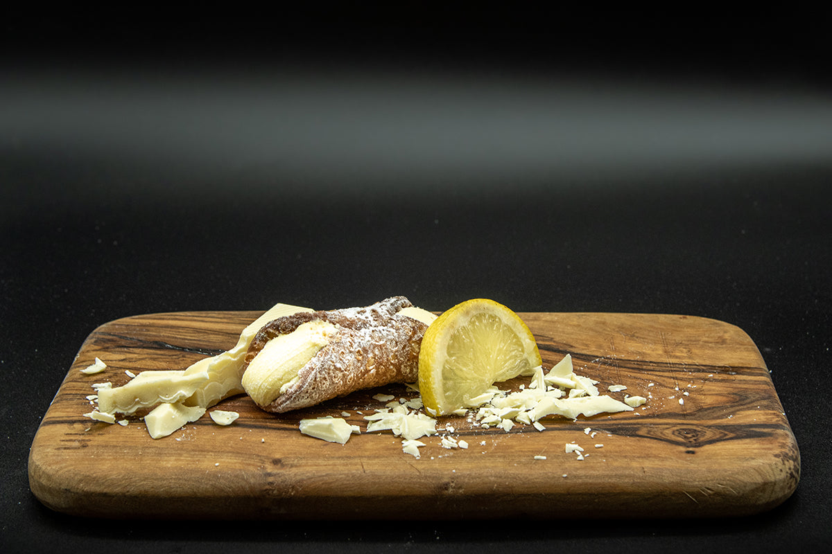 Cannoli I Gefüllte Gebäckrollen Zitrone